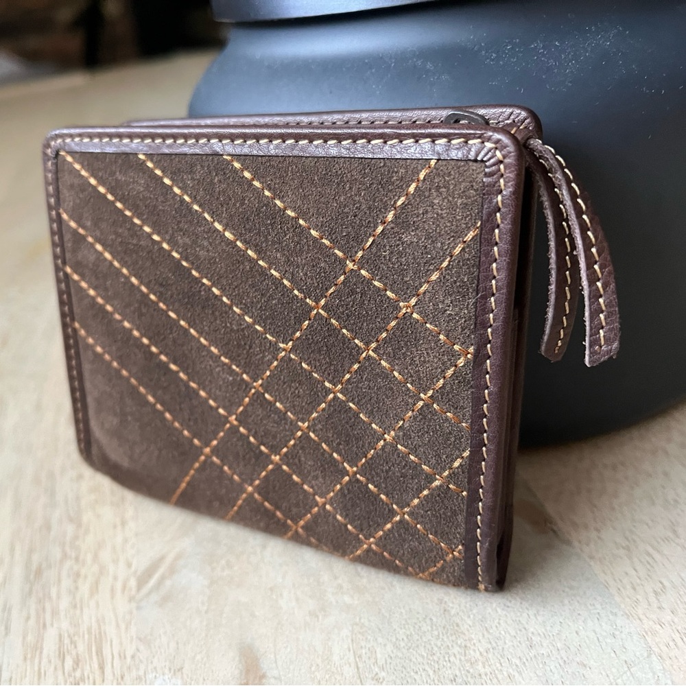 FOSSIL New leather wallet brown suede Never Used